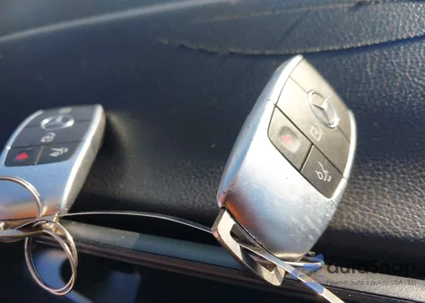 2021 Mercedes-Benz Glb 250 4Matic from USA, damaged, VIN W1N4M4HB4MW118499